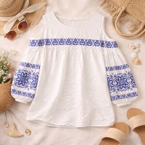 Reserved Embroidered Blouse Womens Small White Blue Boho Peasant Top